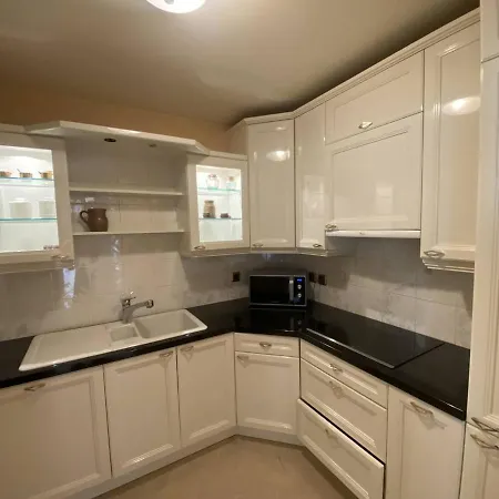 - Grand 2 Pieces Avec Balcon Et Parking, Face A La - Fr-1-478-4 Apartment *